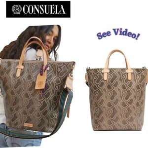 💛🌈 Consuela Essential Zip Tote Bag in Dizzy (Snake) Pattern EUC❤️